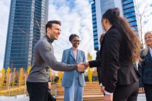 How much do franchise brokers make